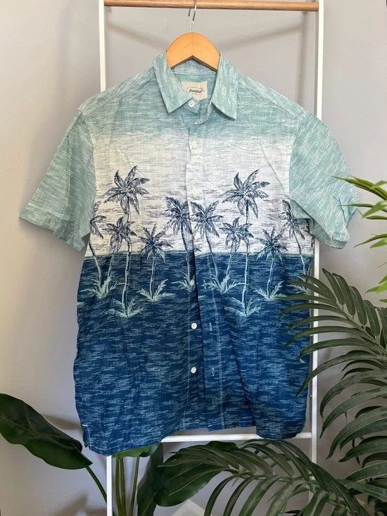 RedHead Men's Short-Sleeve Palm Print Button-Down Shirt - Teal/Blue - Picture 1 of 11